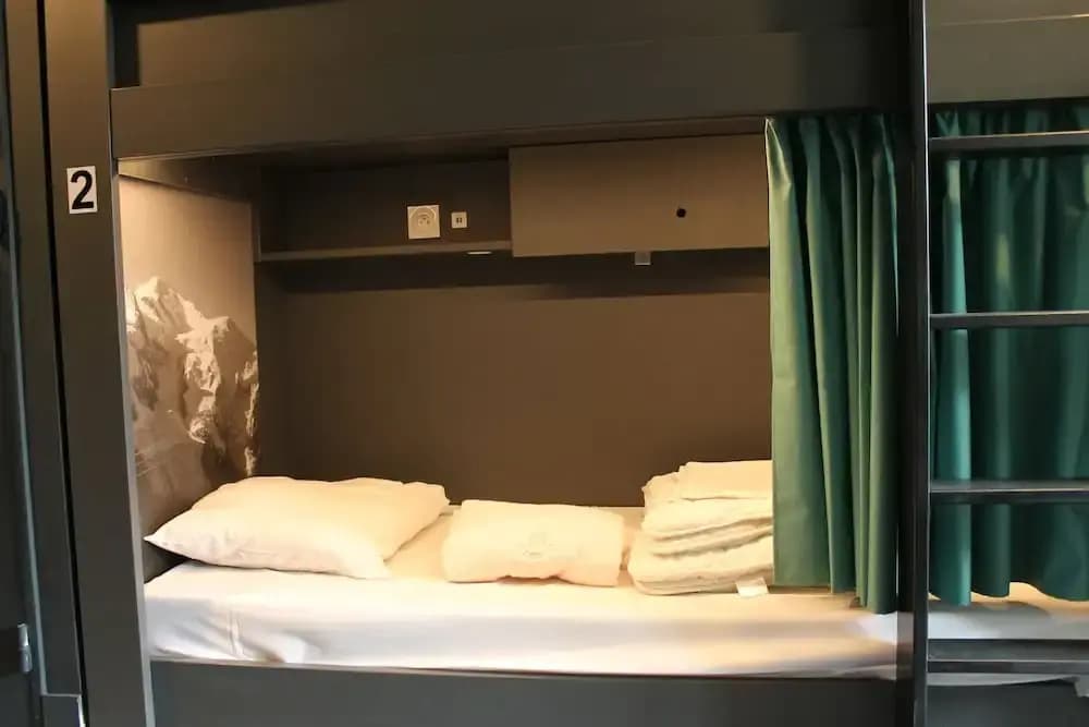 The People Hostel - Photo 4