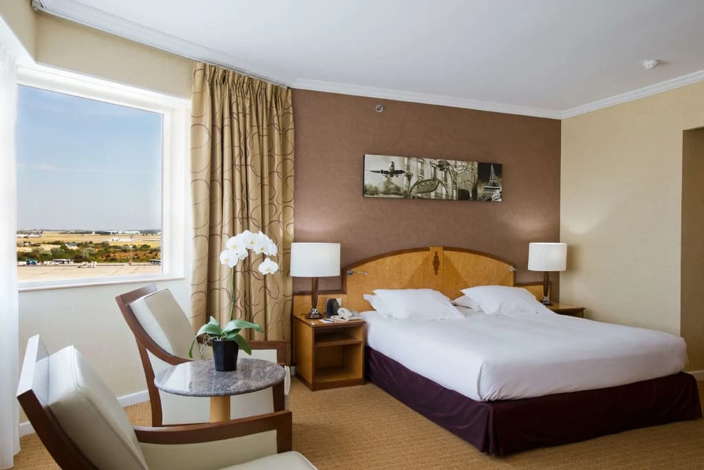Hilton Paris Charles de Gaulle Airport - Miniature 7