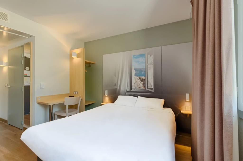 B&B HOTEL Marseille Aéroport Saint-Victoret - Photo 3