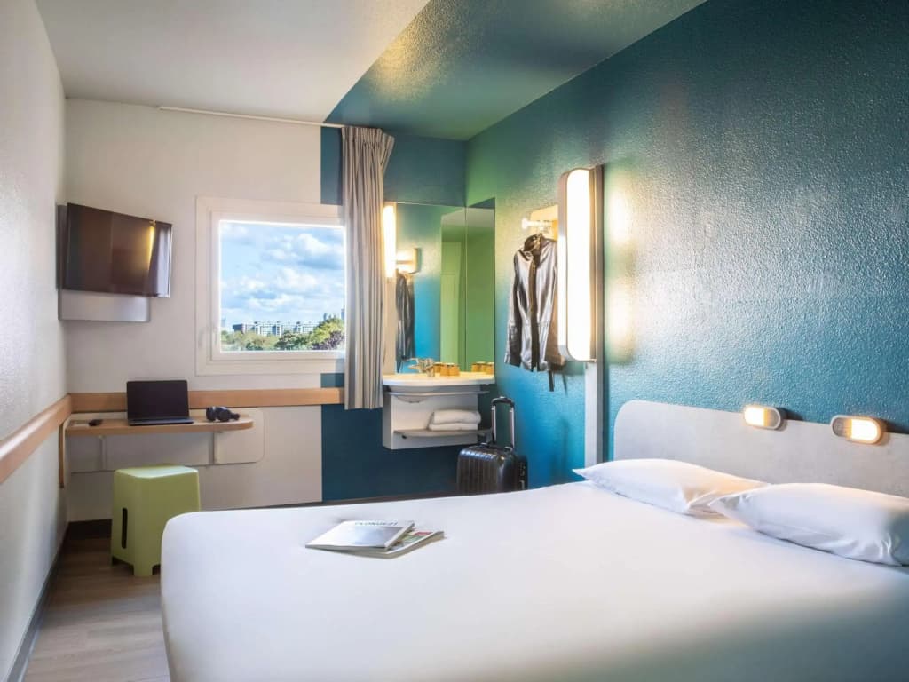 ibis budget Paris Porte de Montmartre Hotel - Photo 5