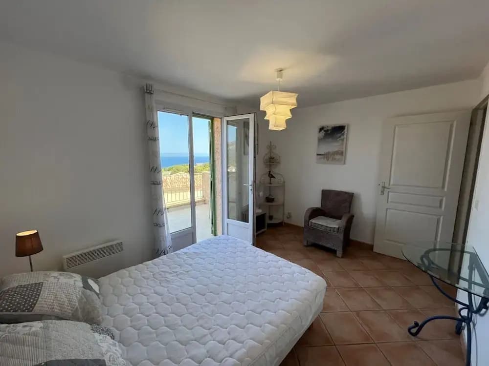 Superb Villa With sea View and Private Pool - Photo 4