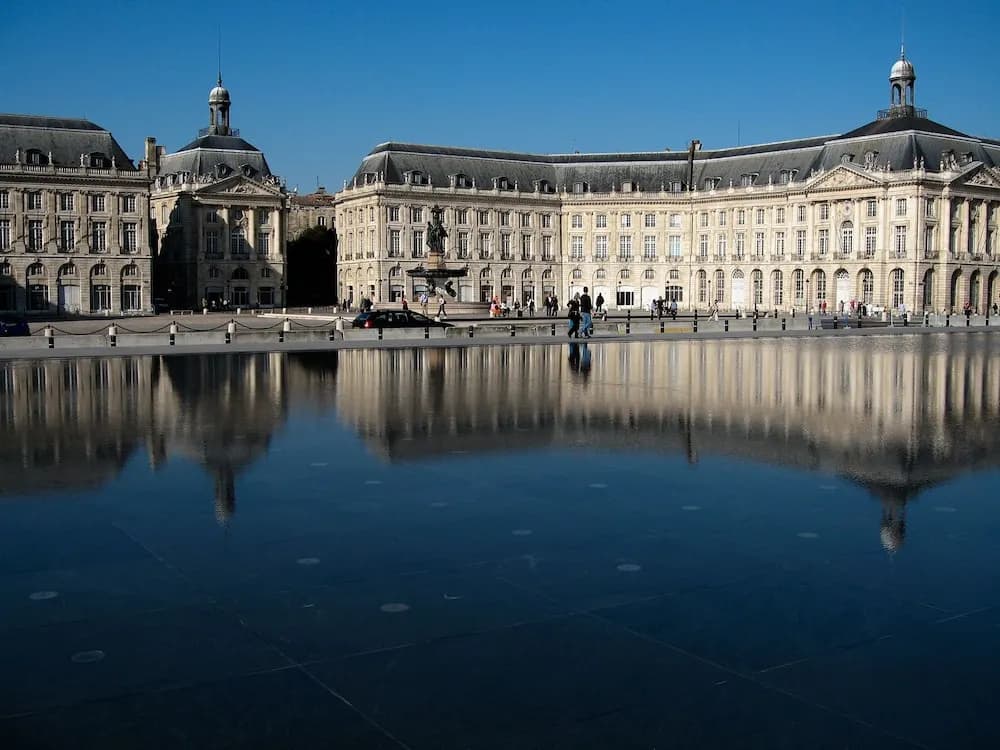 Dieu 3 - Photo 1