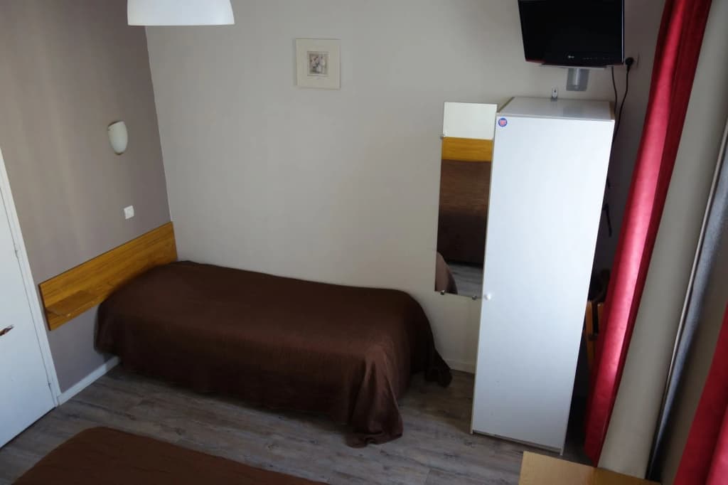 Acacia Hotel - Photo 4