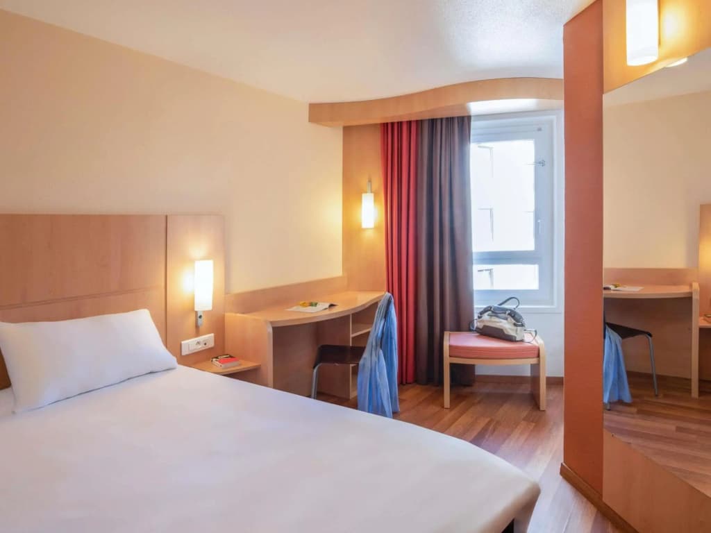 ibis Tours Centre Gare - Photo 3