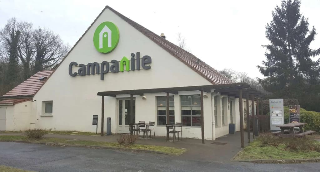 Campanile Chantilly - Photo 1