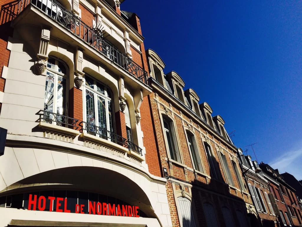 Hôtel de Normandie - Photo 1