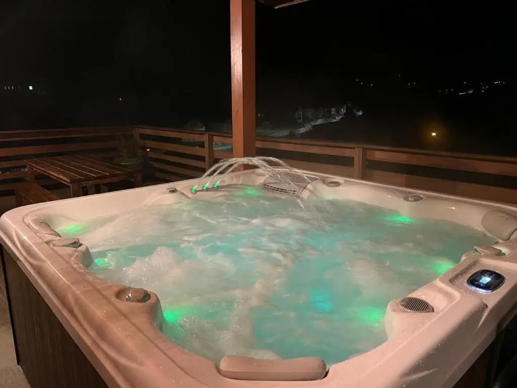 Chalet Casa de Monzel with 6-Person Jacuzzi & Panoramic View - Miniature 7