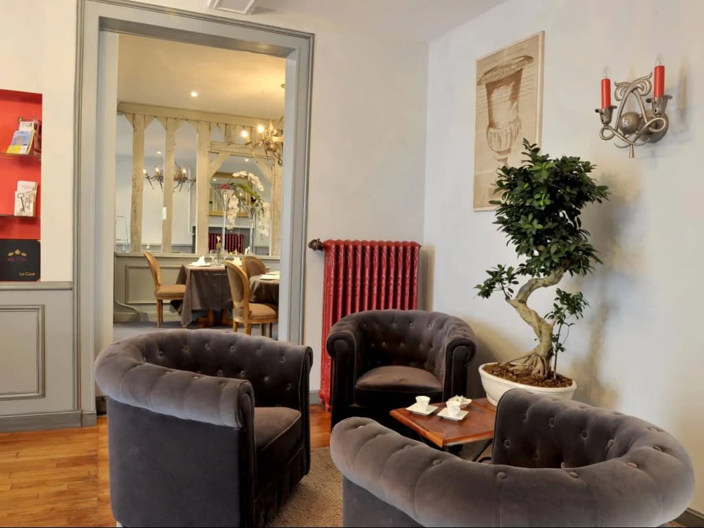 Logis Hotel Restaurant Les 3 Rois - Photo 2