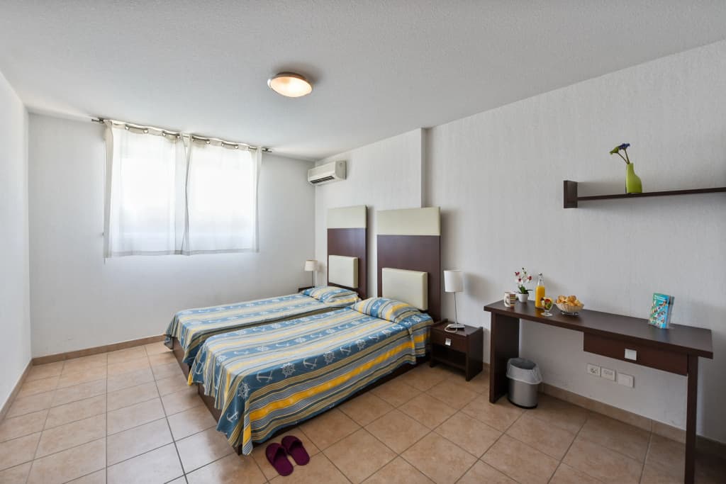 Comfort Aparthotel Six-Fours - Photo 3