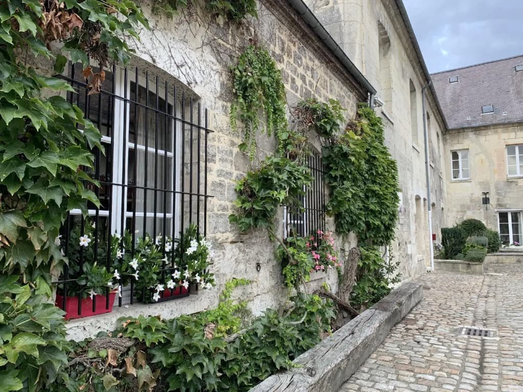 Hotel Le Regent - Photo 1