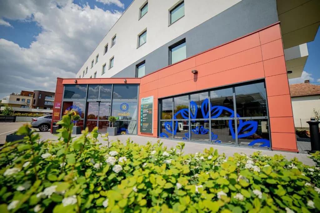 Oneloft Hotel - Photo 1