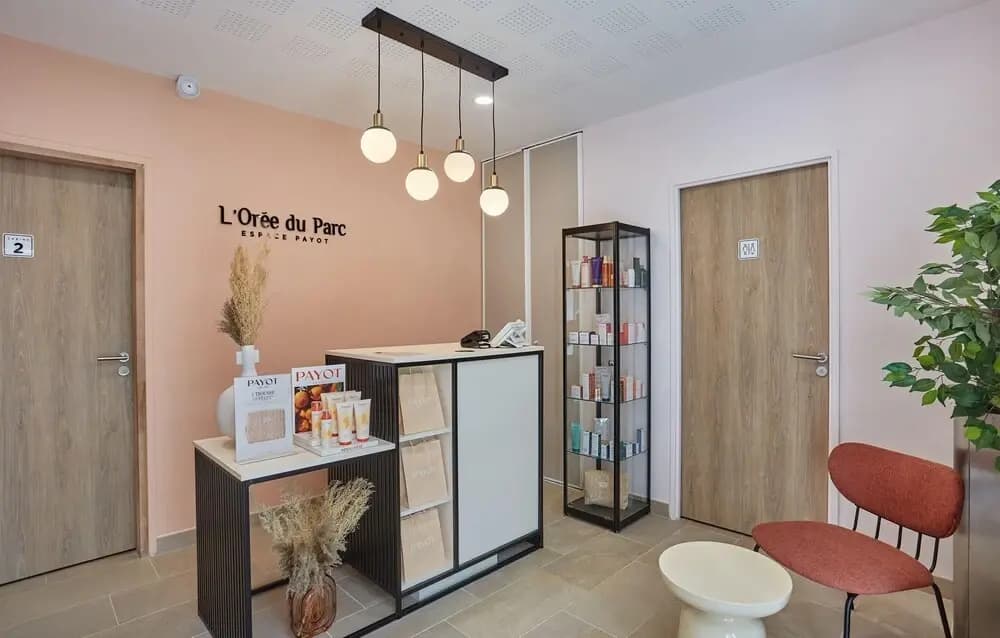 Apartment in Royan Near Sandy Beaches - Photo 2