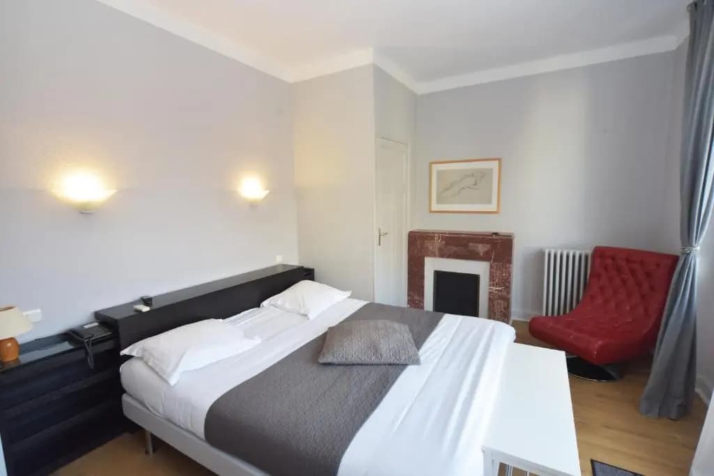 Hotel de Paris (Capdenac) - Miniature 6