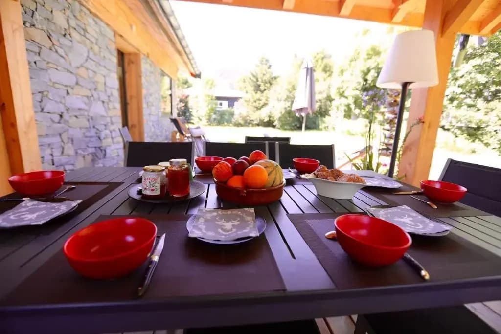 Chalet de 4 chambres avec sauna jardin amenage et wifi a Valloire - Miniature 8