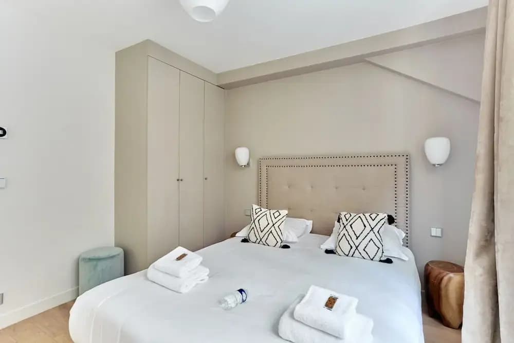 Superb Apartment Porte Maillot / Arc de Triomphe - Miniature 7