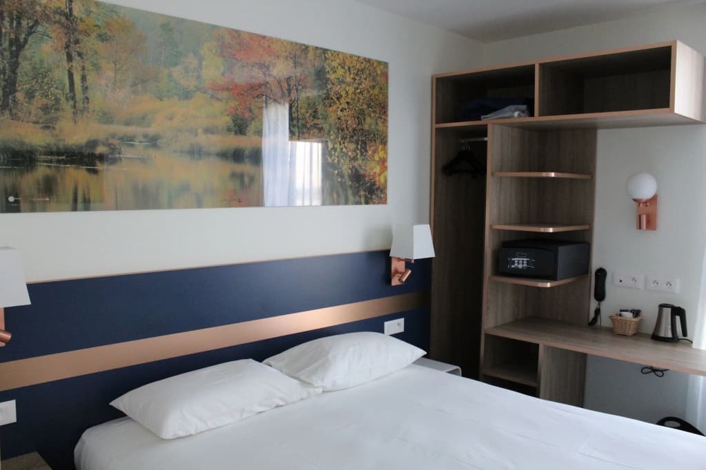 K Hotel - Photo 4