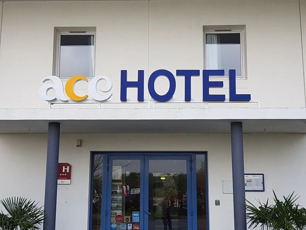 Ace Hôtel Vendée Sainte Hermine - Photo 1