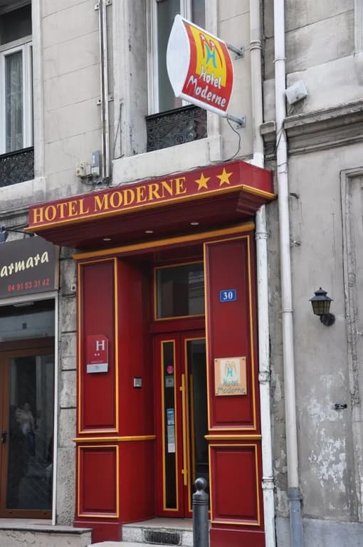Hotel Moderne - Photo 1