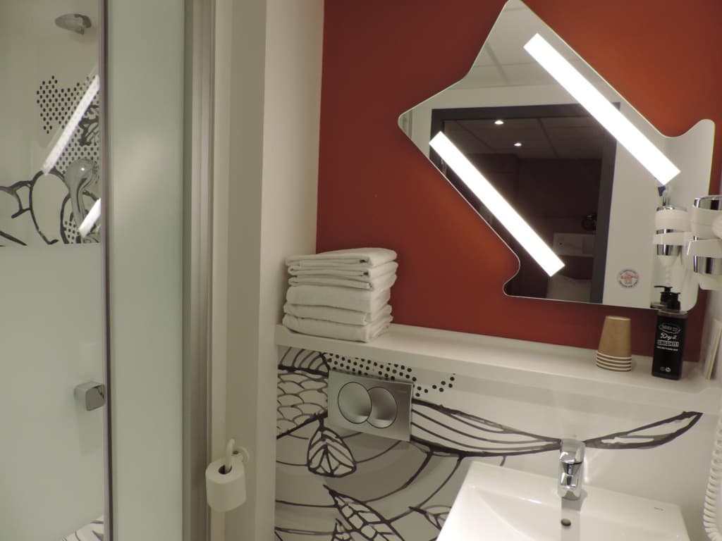 ibis budget Langres - Miniature 8