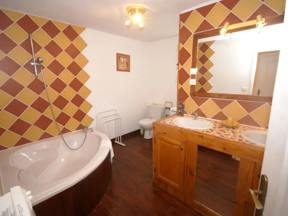 Luxurious Villa with Private Pool in Les Vans - Miniature 8