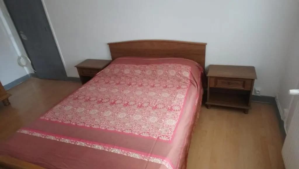 gîte 4 pièces,6 couchages,centre ville Sancoins wifi gratuite,lave linge, lave vaisselle - Photo 2