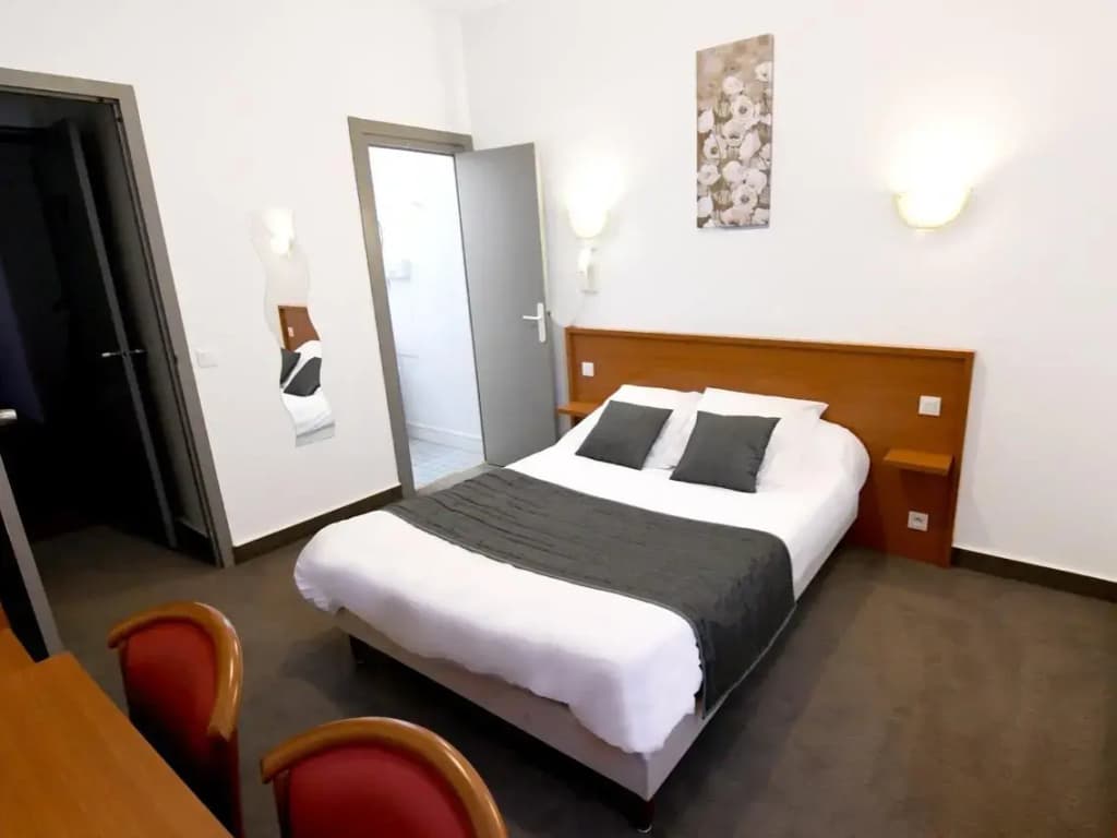 Logis Hotel du Chateau - Photo 2