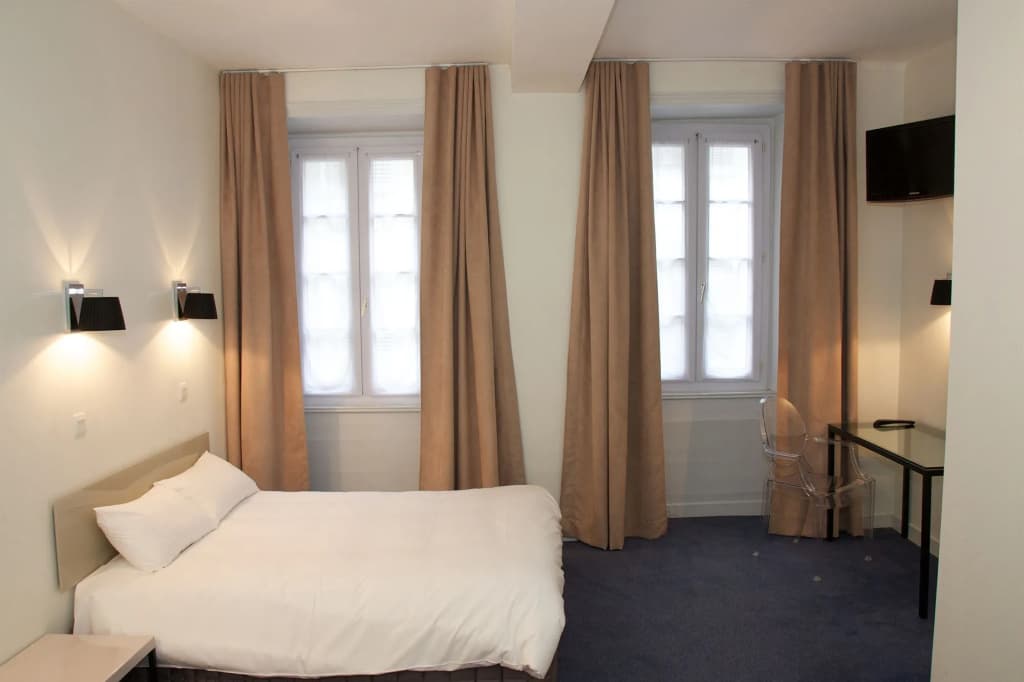 Hotel Henri IV - Photo 5