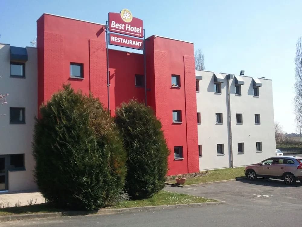 Brit Hotel Baillet en France - Photo 1