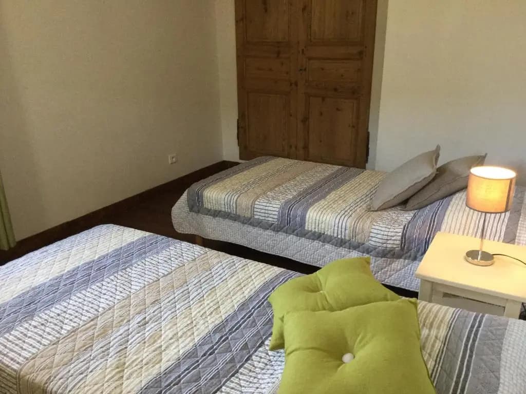 Joli Mas Provençal du 19ème Siècle Avec Grande Piscine Privée, Situé Au Calme, En Campagne de Lacoste, Au Cœur du Luberon,...