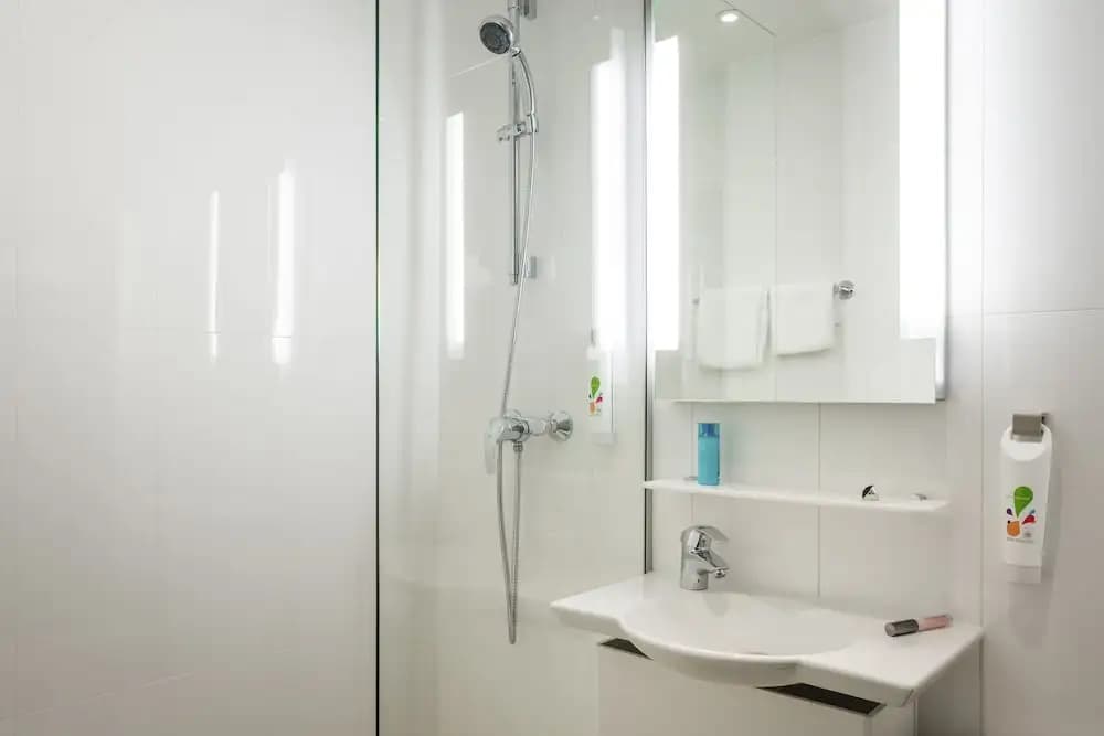 Ibis Chevilly Larue - Photo 4