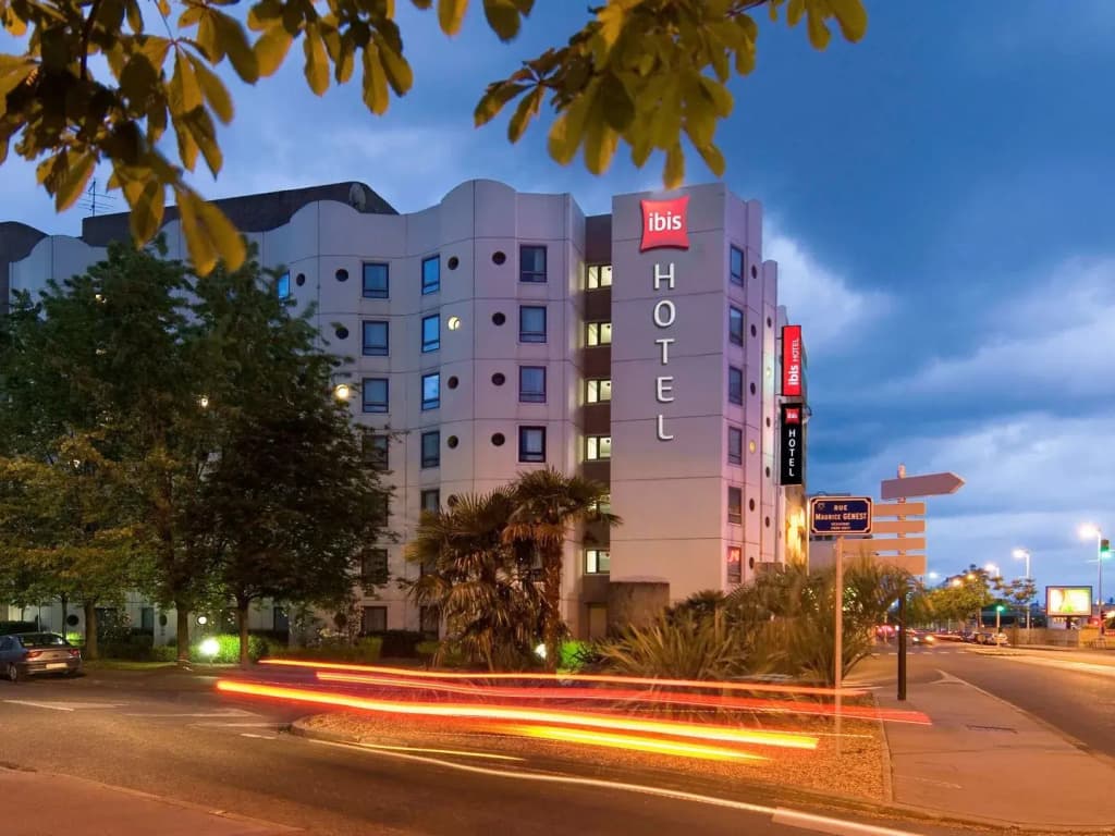 ibis Tours Centre Gare - Photo 1