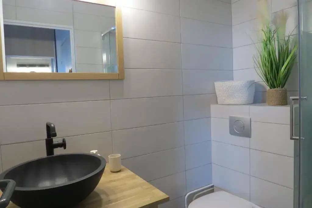 Coup de cœur pour ce cosy T2 avec vue imprenable sur la mer - 4GSUD101 - Miniature 7