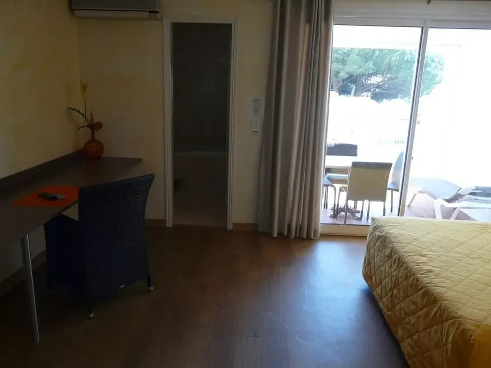 Hôtel Beau Soleil - Miniature 7