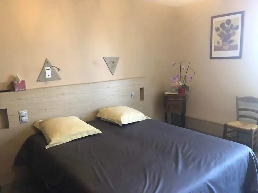 Chambres d'Hôtes La ferme de montard - Photo 2