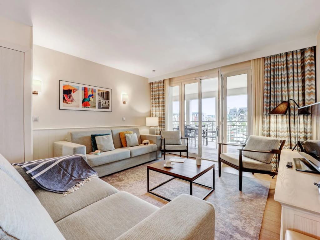 Apartment 8 Pers., Port View, Residence Presqu'ile de la Touques, Deauville - Photo 4