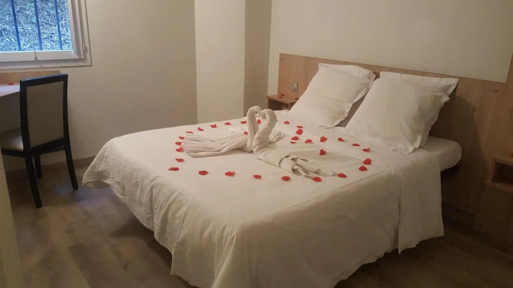 Hotel Parc Azur et Spa - Toulon Ollioules - Photo 5