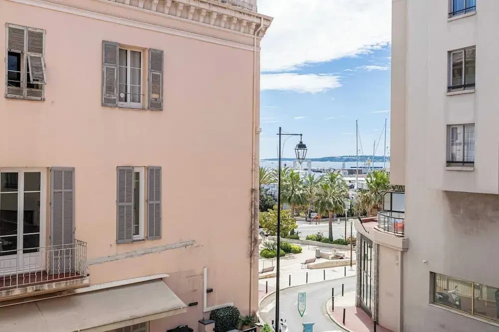 Charming Apartment With AC- 2bd/4p - Near the Sea - Photo 1