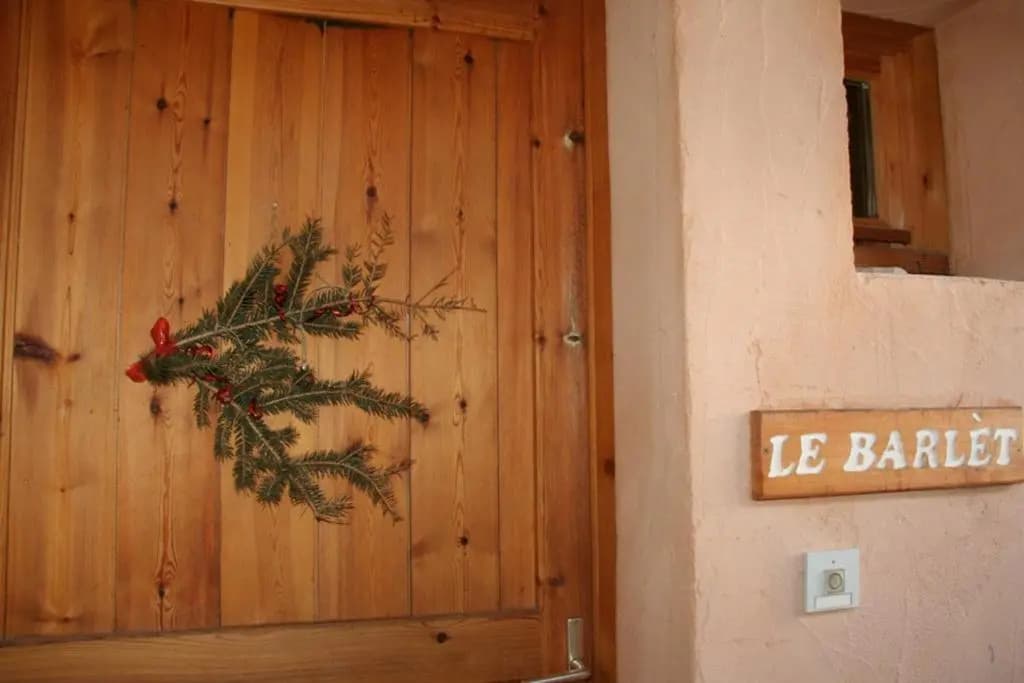 Le Barlèt23 pers Hameau des Chazals Nevache Hautes Alpes - Photo 1
