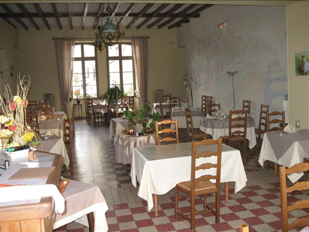 Logis Hotel Le Port Saint Aubin - Miniature 8