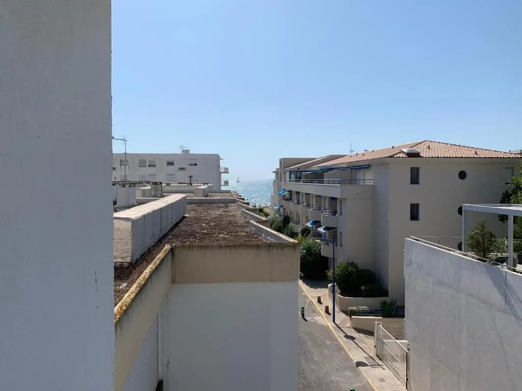 Appartement contemporain le Vendome à 90m de la plage - Miniature 8