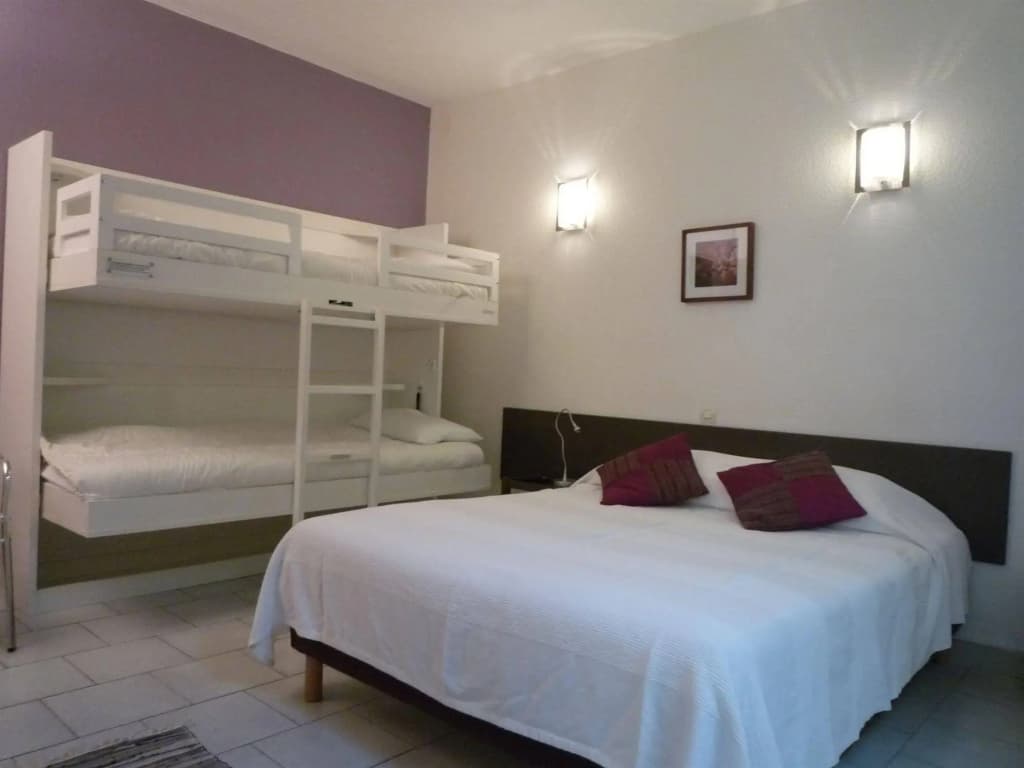 Hotel Les Bellugues - Photo 4