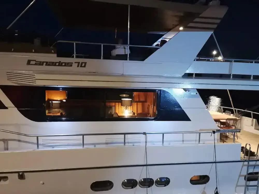 Luxury Yacht in La Rochelle With a Terrace - Photo 1