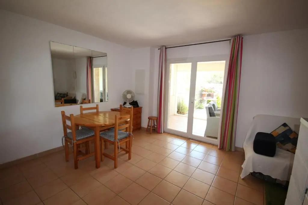 Belle villa 2 chambres terrasse vue réserve naturelle dans résidence sécurisée avec piscine commune 800m de la mer LRCS50...