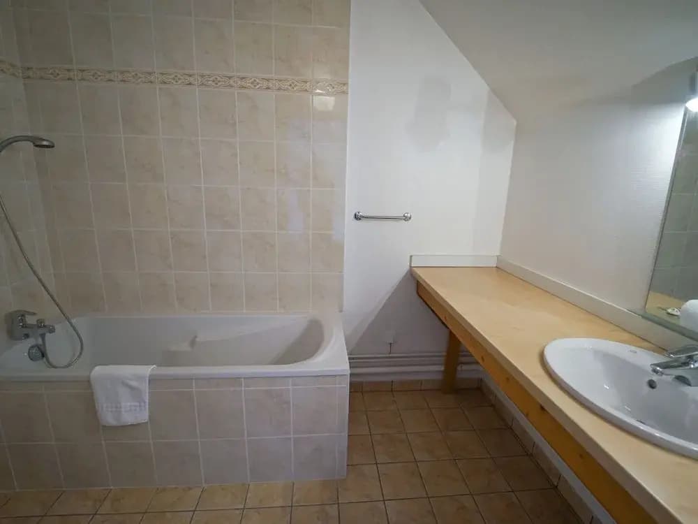 Holiday Home in Haute-savoie Near Lake Annecy - Miniature 6