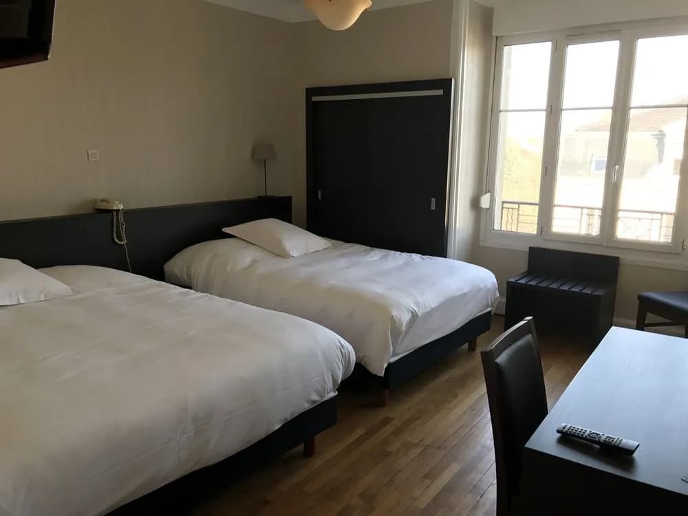 Hôtel de l'Europe - Photo 4