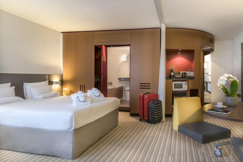Novotel Suites Cannes Centre - Photo 4