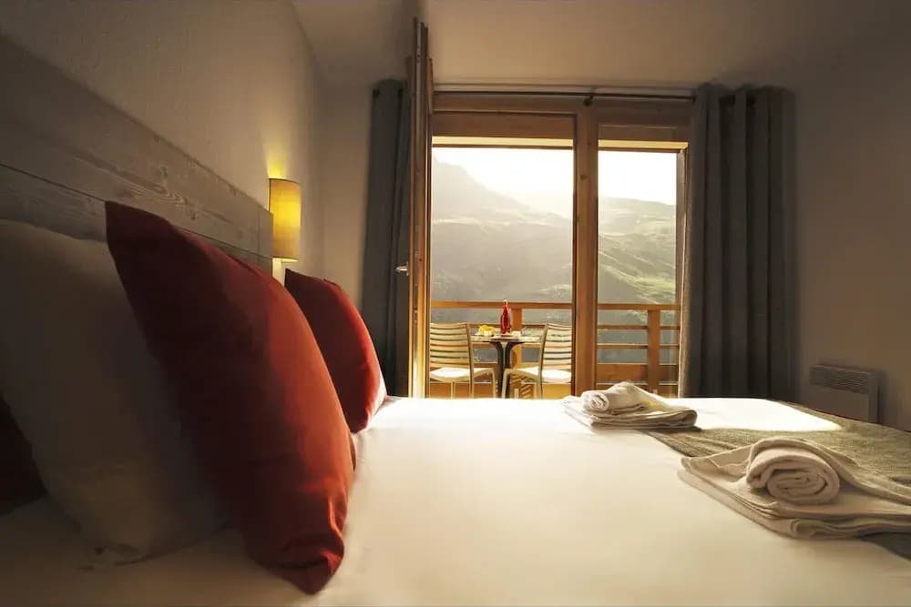 Apartment in Les Menuires With Spa Access - Photo 4