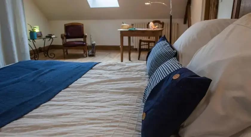 Chambre et table d'Hotes Familiale Pomme et Ardoise - Photo 1