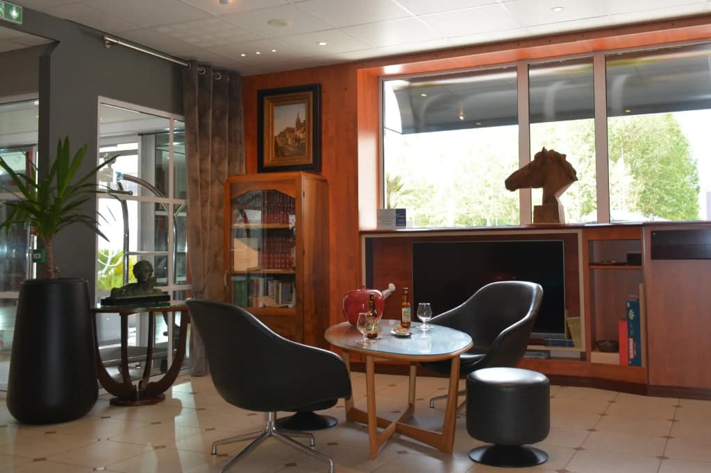 Best Western Royal Hotel Caen - Miniature 7