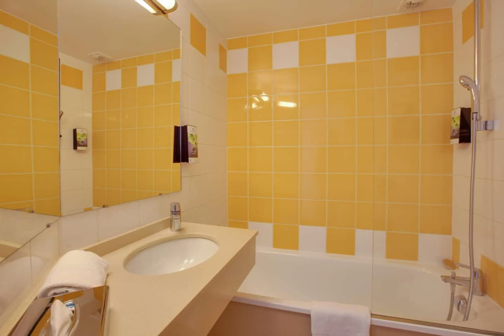 Sure Hotel by Best Western Bordeaux Lac - Miniature 8